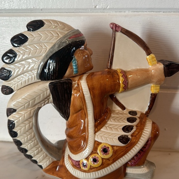 Vintage Omni Bus Native American Muticolored 32 oz. Teapot - Picture 6 of 13